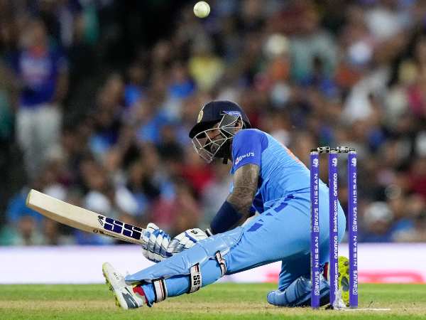 2010ರಲ್ಲಿ ತಮ್ಮ ರಣಜಿ ಟ್ರೋಫಿಯ ಚೊಚ್ಚಲ ಪಂದ್ಯದಲ್ಲಿ 73 ರನ್