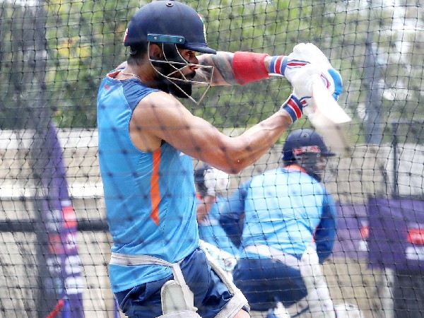 ಅಭ್ಯಾಸದ ವೇಳೆ ಕೊಹ್ಲಿ ಗಾಯದ ಆತಂಕ 