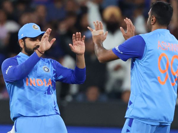 ಇಂಗ್ಲೆಂಡ್ ವಿರುದ್ಧದ ಸೆಮಿಫೈನಲ್ ಪಂದ್ಯಕ್ಕೆ ಭಾರತದ ಆಡುವ 11ರ ಬಳಗ