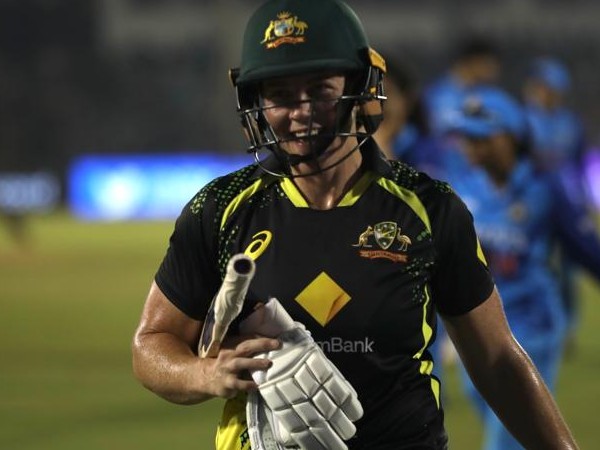 Australia Women Beat Indian Women By 54 Runs And Clinch The Series By 4-1 
