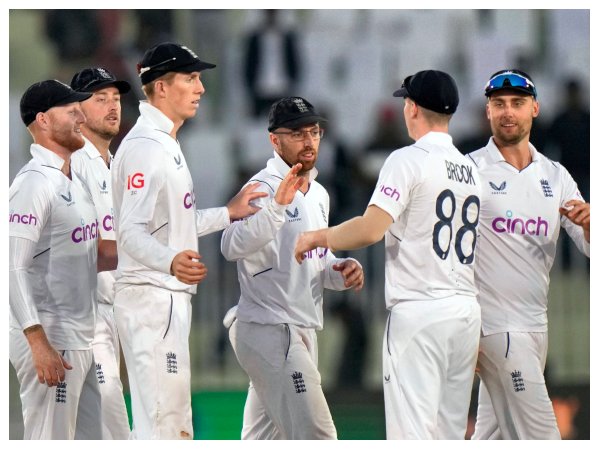 ಗೆಲುವಿನ ಸನಿಹ ತಲುಪಿ ಸೋಲಿಗೆ ಶರಣಾದ ಪಾಕ್