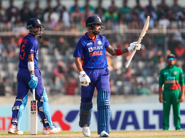 ಒತ್ತಡದ ನಡುವೆ ಅರ್ಧಶತಕ ಗಳಿಸಿದ ಕೆಎಲ್ ರಾಹುಲ್ 