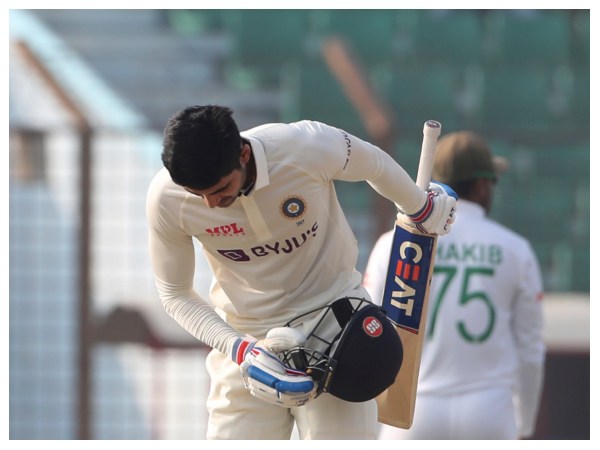 ಚೊಚ್ಚಲ ಶತಕ ಸಿಡಿಸಿದ ಶುಬ್ಮನ್ ಗಿಲ್