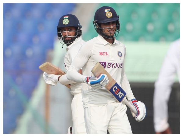 ಭಾರತ ಆಡುವ ಬಳಗ