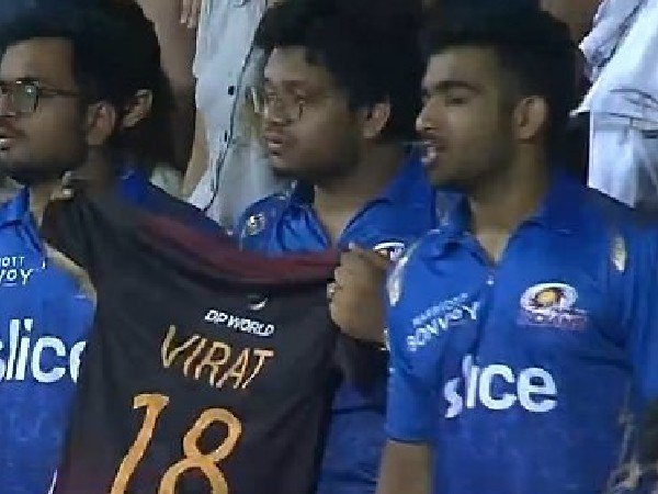 ಮುಂಬೈ ಇಂಡಿಯನ್ಸ್‌ ಬೆಂಬಲಿಸಿದ ಆರ್‌ಸಿಬಿ ಅಭಿಮಾನಿಗಳು