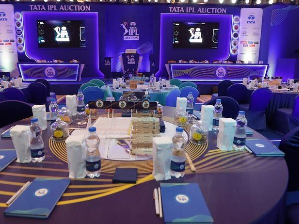 119 ಕ್ಯಾಪ್ಡ್ ಕ್ರಿಕೆಟಿಗರಿದ್ದರೆ, 296 ಅನ್ ಕ್ಯಾಪ್ಡ್ ಆಟಗಾರರು