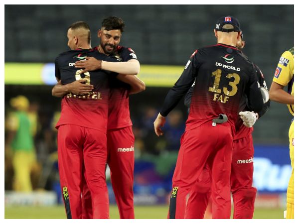 ಆರ್ಸಿಬಿ ತಂಡದ ಸಂಪೂರ್ಣ ಸ್ಕ್ವಾಡ್ ಹೀಗಿದೆ ಆರ್ಸಿಬಿ ತಂಡದ ಸಂಪೂರ್ಣ ಸ್ಕ್ವಾಡ್ ಹೀಗಿದೆ