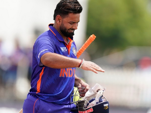 ವಿಕೆಟ್ ಕೀಪರ್- ಬ್ಯಾಟ್ಸ್‌ಮನ್ ರಿಷಭ್ ಪಂತ್