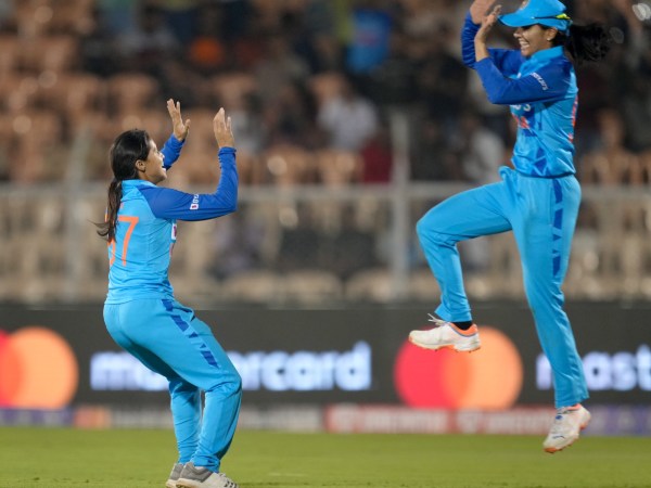 ತ್ರಿಕೋನ ಸರಣಿಗೆ ಭಾರತ ಮಹಿಳಾ ತಂಡ 