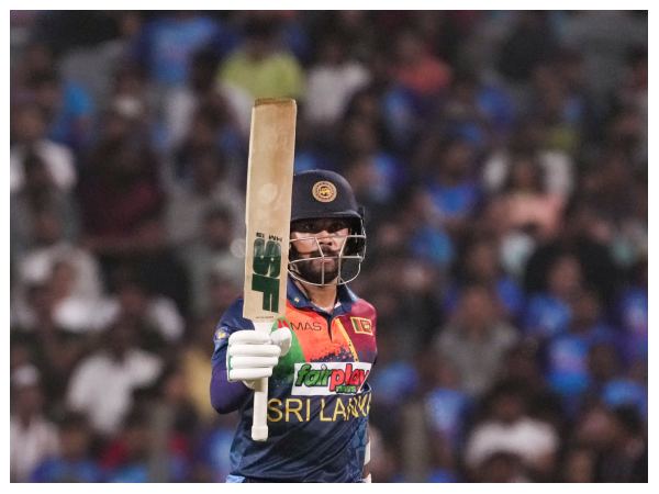 ಬ್ಯಾಟಿಂಗ್‌ನಲ್ಲಿಯೂ ಲಂಕಾ ಅದ್ಭುತ ಪ್ರದರ್ಶನ