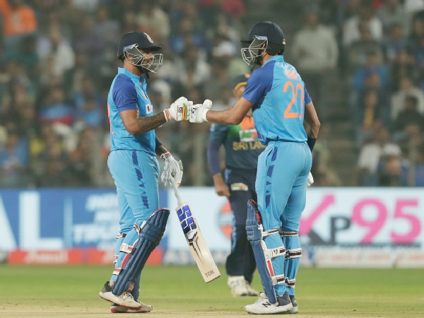 ಬ್ಯಾಟಿಂಗ್ ಬಗ್ಗೆ ದ್ರಾವಿಡ್ ಮೆಚ್ಚುಗೆ