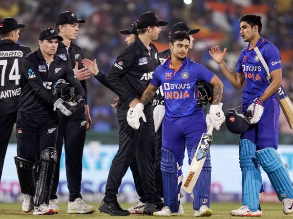 ಭಾರತ vs ನ್ಯೂಜಿಲೆಂಡ್ ಸಂಭಾವ್ಯ ಆಡುವ 11ರ ಬಳಗ ಭಾರತ vs ನ್ಯೂಜಿಲೆಂಡ್ ಸಂಭಾವ್ಯ ಆಡುವ 11ರ ಬಳಗ