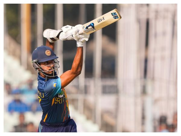 ಲಂಕಾಗೆ ನಿರಾಸೆ ಮೂಡಿಸಿದ ಮಧ್ಯಮ ಕ್ರಮಾಂಕ 