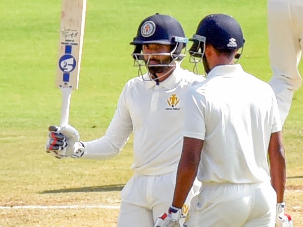 Ranji Trophy Karnataka vs Jharkhand: Jharkhand Bowled Out For 164 Runs In 1st Innings