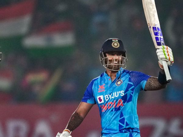 ಸೂರ್ಯಕುಮಾರ್ ಯಾದವ್ - 10 (45 ಪಂದ್ಯಗಳು) ಸೂರ್ಯಕುಮಾರ್ ಯಾದವ್ - 10 (45 ಪಂದ್ಯಗಳು)