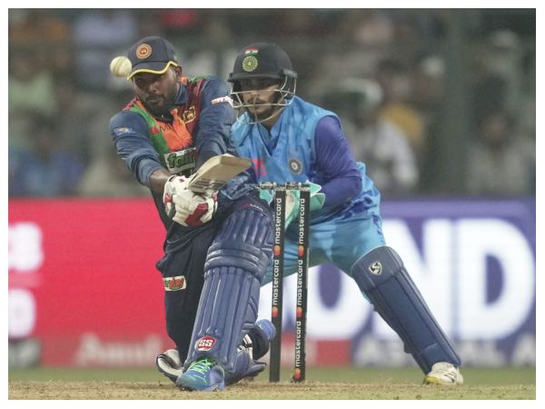 ಮಾವಿ ಅಥವಾ ಅಕ್ಷರ್ ಬಗ್ಗೆ ಜಾಫರ್ ಉಲ್ಲೇಖ