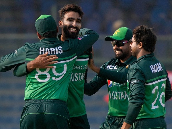 ನವಾಜ್, ನಸೀಮ್ ಶಾ ಉತ್ತಮ ಬೌಲಿಂಗ್ 