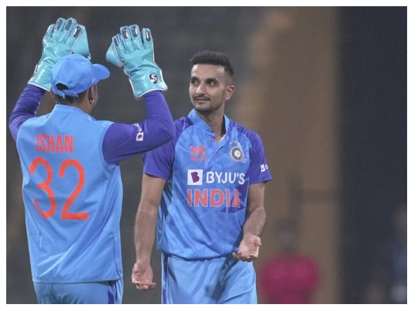 ಇತ್ತಂಡಗಳ ಸ್ಕ್ವಾಡ್ ಹೀಗಿದೆ