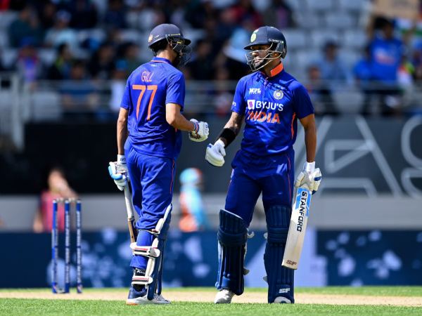 ವೇಗವಾಗಿ 2000 ಏಕದಿನ ರನ್ ಗಳಿಸಿದ ಭಾರತೀಯ ಆಟಗಾರ