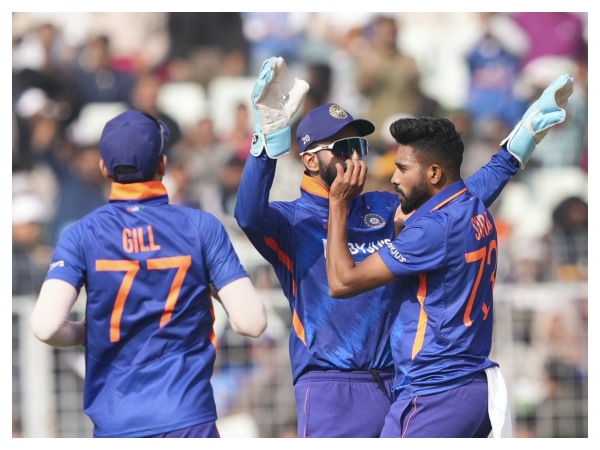 9 ವಿಕೆಟ್ ಪಡೆದು ಮಿಂಚಿರುವ ಸಿರಾಜ್