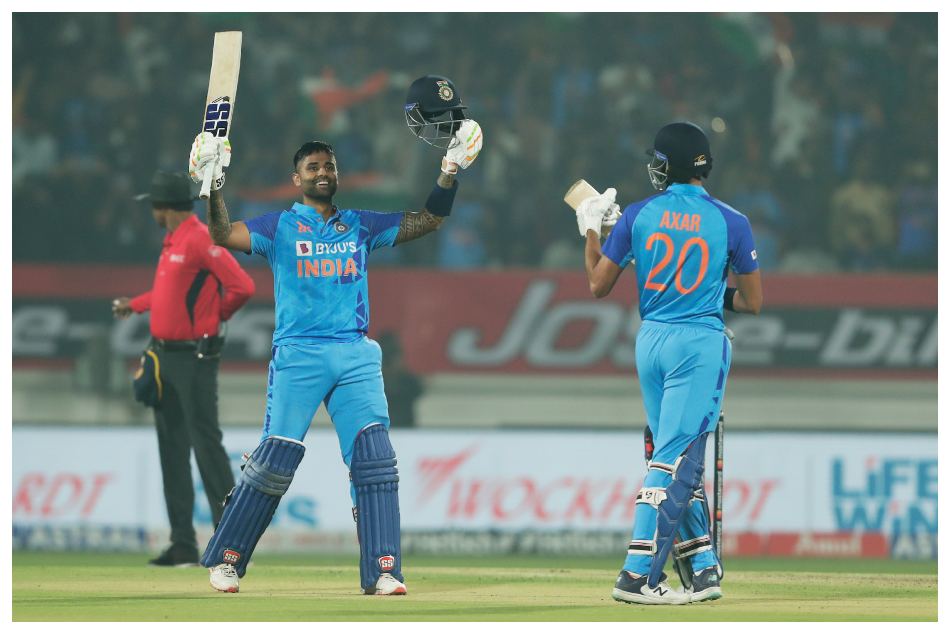 India vs Sri Lanka, 3rd T20I, Suryakumar Yadav century Team India set 229 big target to Sri Lanka India vs Sri Lanka, 3rd T20I, Suryakumar Yadav century Team India set 229 big target to Sri Lanka