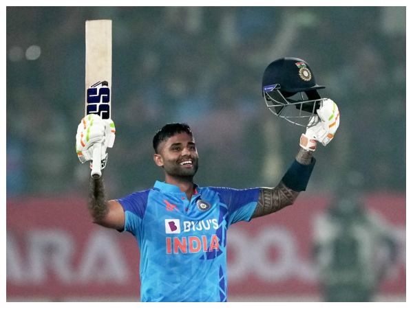 3ನೇ ಟಿ20 ಶತಕ ಸಿಡಿಸಿದ ಎಬಿಡಿ