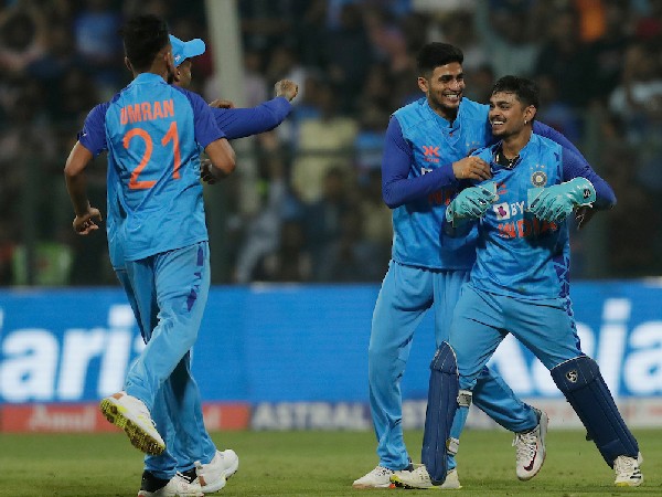 ಎರಡೂ ತಂಡದಲ್ಲಿ ಬದಲಾವಣೆ ಇಲ್ಲ ಎರಡೂ ತಂಡದಲ್ಲಿ ಬದಲಾವಣೆ ಇಲ್ಲ