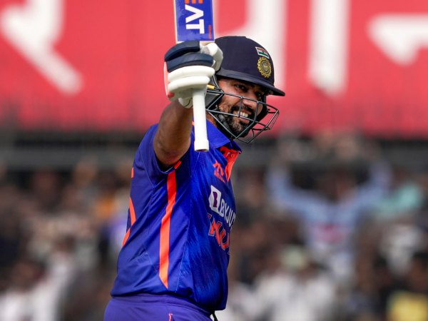 ರೋಹಿತ್ ಶರ್ಮಾ ಮೂರು ವರ್ಷಗಳ ನಂತರ ಮೊದಲ ಏಕದಿನ ಶತಕ