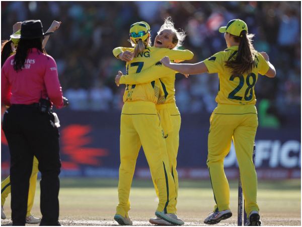  ಆಸ್ಟ್ರೇಲಿಯಾ ಅತ್ಯುತ್ತಮ ಬೌಲಿಂಗ್ 