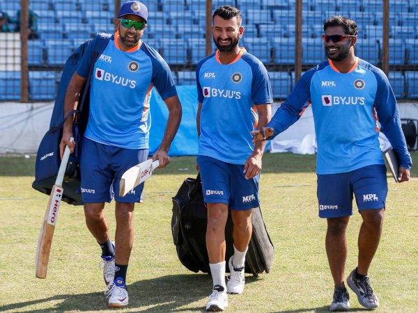 ಇಬ್ಬರ ನಡುವೆ ಕಠಿಣ ಆಯ್ಕೆ ಎಂದು ಒಪ್ಪಿಕೊಂಡ ಸುನಿಲ್ ಜೋಶಿ ಇಬ್ಬರ ನಡುವೆ ಕಠಿಣ ಆಯ್ಕೆ ಎಂದು ಒಪ್ಪಿಕೊಂಡ ಸುನಿಲ್ ಜೋಶಿ