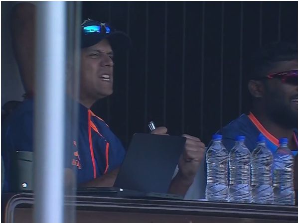 Ind vs Aus 1st Test: Watch The Video of Dravids Celebration After Siraj Taking The First Wicket