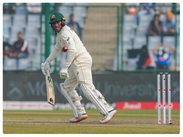 ಮಿಂಚಿದ ಖವಾಜ, ಹ್ಯಾಂಡ್ಸ್‌ಕಾಂಬ್