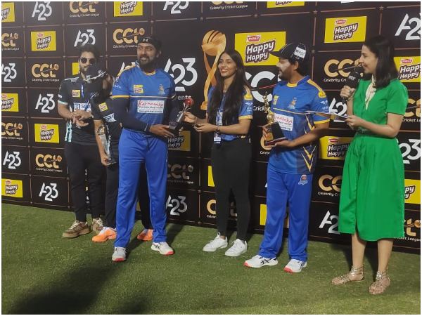 ಪ್ರದೀಪ್ ಅರ್ಧಶತಕ