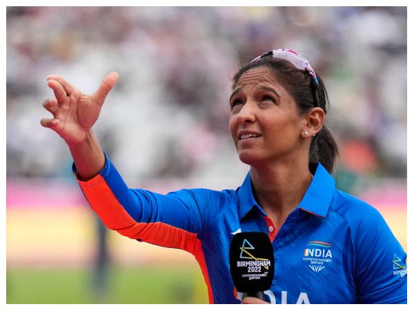 ಮುಂಬೈ ಇಂಡಿಯನ್ಸ್ ಸಂಪೂರ್ಣ ಸ್ಕ್ವಾಡ್