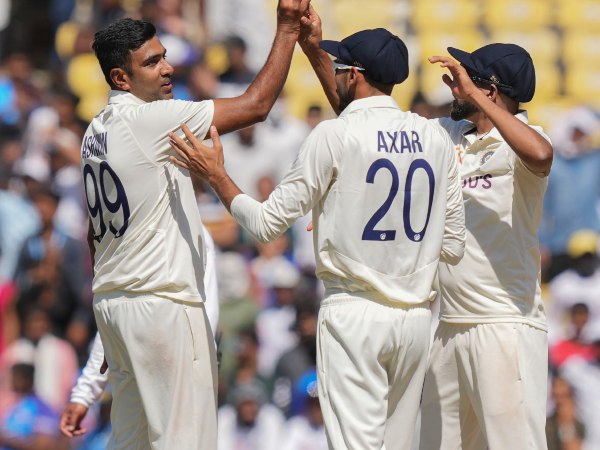 ಟೆಸ್ಟ್ ಕ್ರಿಕೆಟ್‌ನಲ್ಲಿ ಒಂದೇ ತಂಡದ ವಿರುದ್ಧ ಹೆಚ್ಚು ವಿಕೆಟ್ ಪಡೆದ ಬೌಲರ್‌ಗಳ ಪಟ್ಟಿ