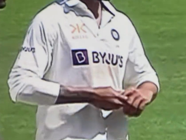 IND vs AUS 1st Test: Ravindra Jadeja Uses Pain-relieving Cream; Rohit Sharma Clarified To Match Referee