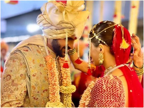 Indian Cricketer Shardul Thakur Gets Married To Mitali Parulkar Write A Special Message