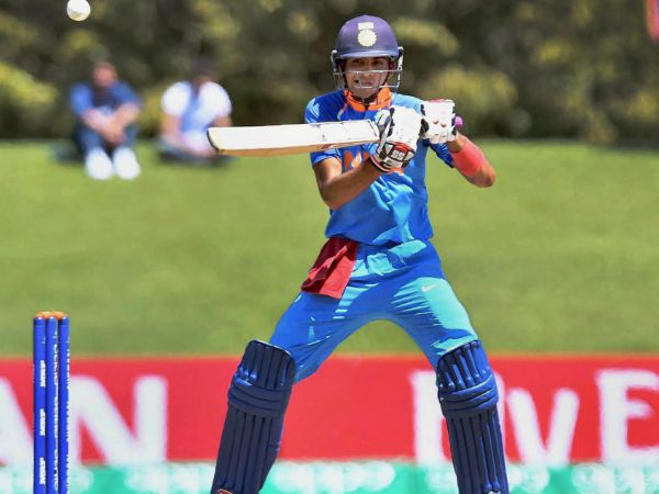 ಗಿಲ್ ವಿಕೆಟ್ ಪಡೆದವರಿಗೆ 100 ರೂಪಾಯಿ ಬಹುಮಾನ