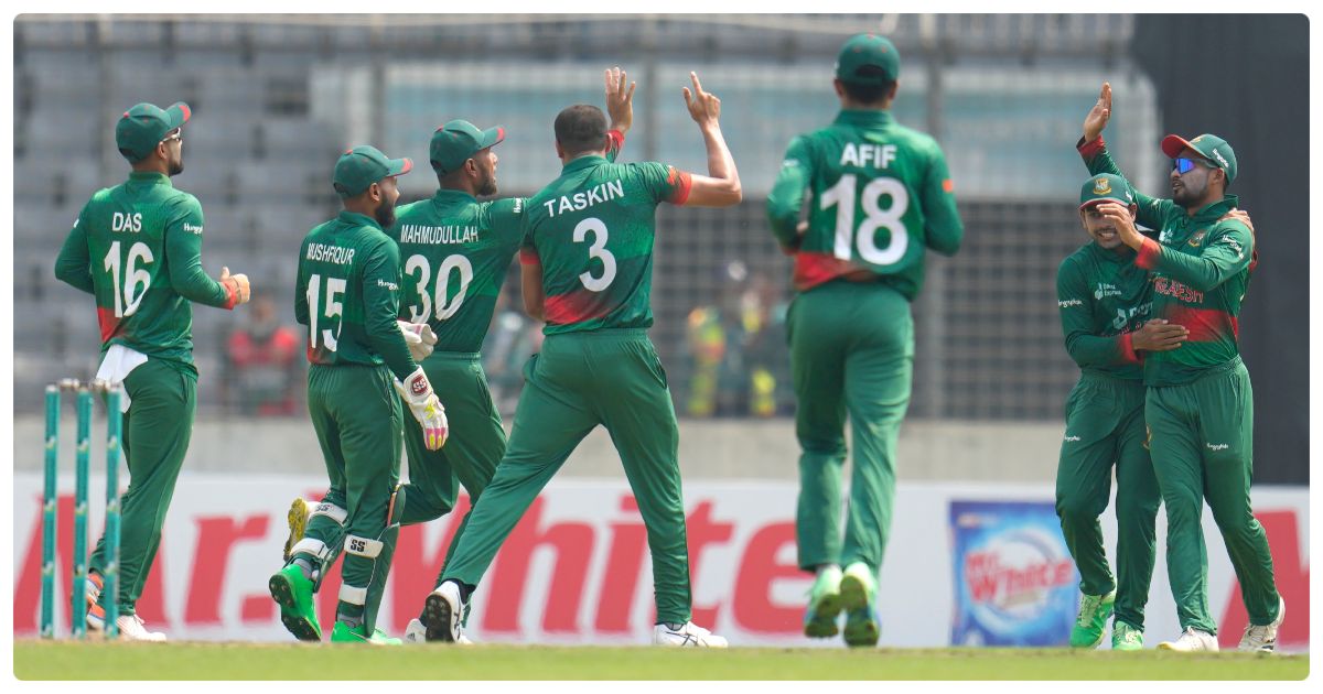 Eng vs Bang 2nd ODI: After ball hits middle of bat Bangladesh DRS for LBW: Video Eng vs Bang 2nd ODI: After ball hits middle of bat Bangladesh DRS for LBW: Video