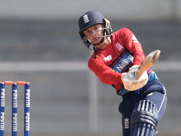 England Womens Cricketer Danielle Wyatt Gets Engaged With Her Partner Georgie Hodge England Womens Cricketer Danielle Wyatt Gets Engaged With Her Partner Georgie Hodge