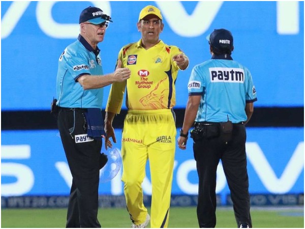 ಪಂದ್ಯದ ಫಲಿತಾಂಶವನ್ನೇ ಬದಲಿಸುವ ನೋಬಾಲ್ ಪಂದ್ಯದ ಫಲಿತಾಂಶವನ್ನೇ ಬದಲಿಸುವ ನೋಬಾಲ್