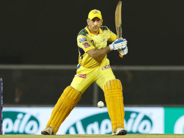MS Dhoni Likes Smoking Hookah; Former CSK Player George Bailey Revealed The Shocking Truth MS Dhoni Likes Smoking Hookah; Former CSK Player George Bailey Revealed The Shocking Truth