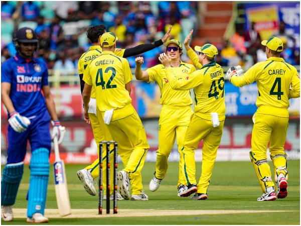 IND vs AUS 3rd ODI: Virat Kohli And Team India Arrived Chennai To Play The Series Decider Match