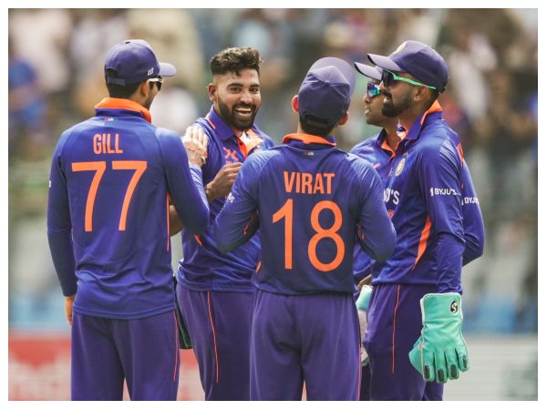 ಶಮಿ- ಸಿರಾಜ್ ಜೊಡಿಯ ಮಾರಕ ಬೌಲಿಂಗ್ ದಾಳಿ