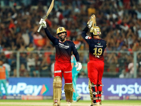 ಎಂ ಚಿನ್ನಸ್ವಾಮಿ ಸ್ಟೇಡಿಯಂನಲ್ಲಿ ಆರ್ಸಿಬಿ ಪಂದ್ಯಗಳ ಟಿಕೆಟ್ ದರ ಪಟ್ಟಿ ಎಂ ಚಿನ್ನಸ್ವಾಮಿ ಸ್ಟೇಡಿಯಂನಲ್ಲಿ ಆರ್ಸಿಬಿ ಪಂದ್ಯಗಳ ಟಿಕೆಟ್ ದರ ಪಟ್ಟಿ