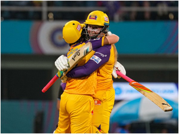  ತಹಿಲಾ, ಗ್ರೇಸ್ ಹ್ಯಾರಿಸ್ ಜವಾಬ್ದಾರಿಯುತ ಇನ್ನಿಂಗ್ಸ್