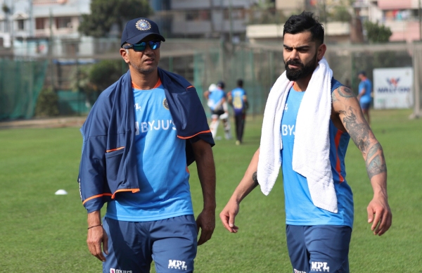 Greame Smith backs Indian coach Rahul Dravid said Give him fair opportunity to rebuild India