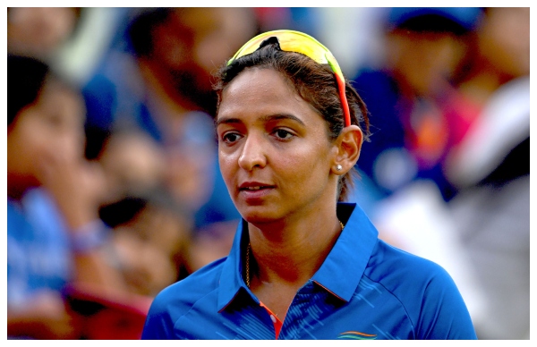 Harmanpreet Kaurs Unacceptable Gesture Made Indian Cricket Team Bows Down in Front of the Cricket World