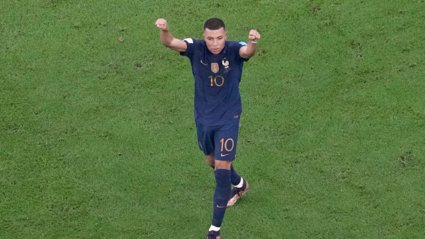 Saudi Arabian Football Club Al-Hilal Gave World Highest Bid For Kylian Mbappe: Know how much?