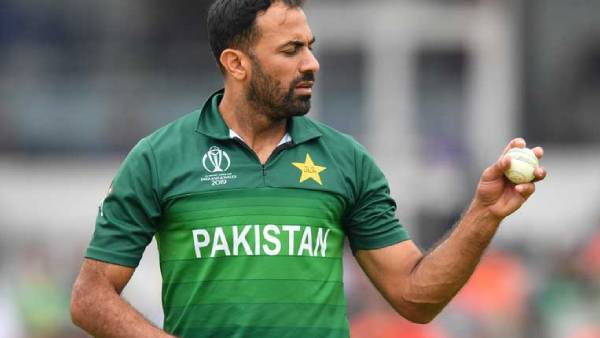 bowler-wahab-riaz-announces-retirement